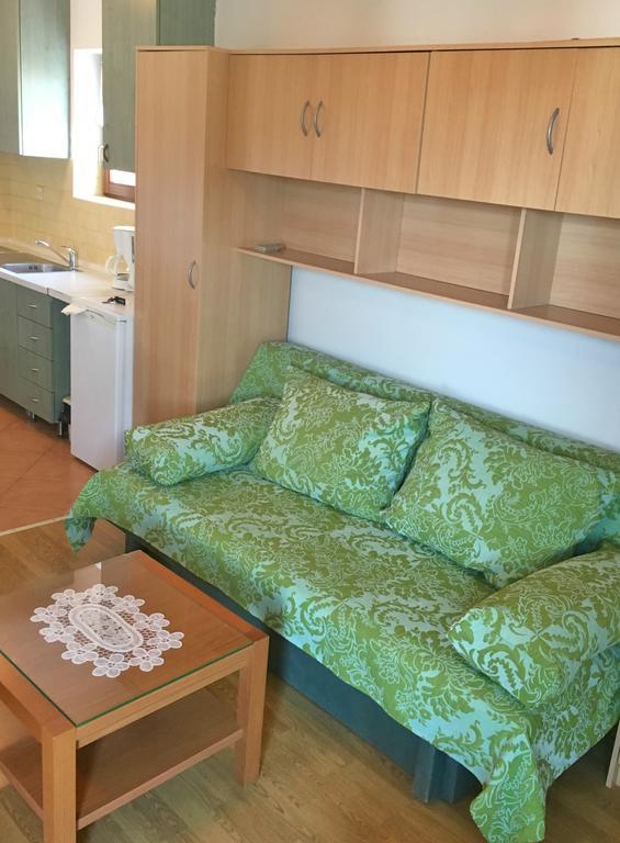 Apartman Frane Krk Town Exteriör bild